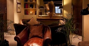 Interior - Manor Hotel (Slough)