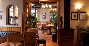 Interior - Manor Hotel (Slough)