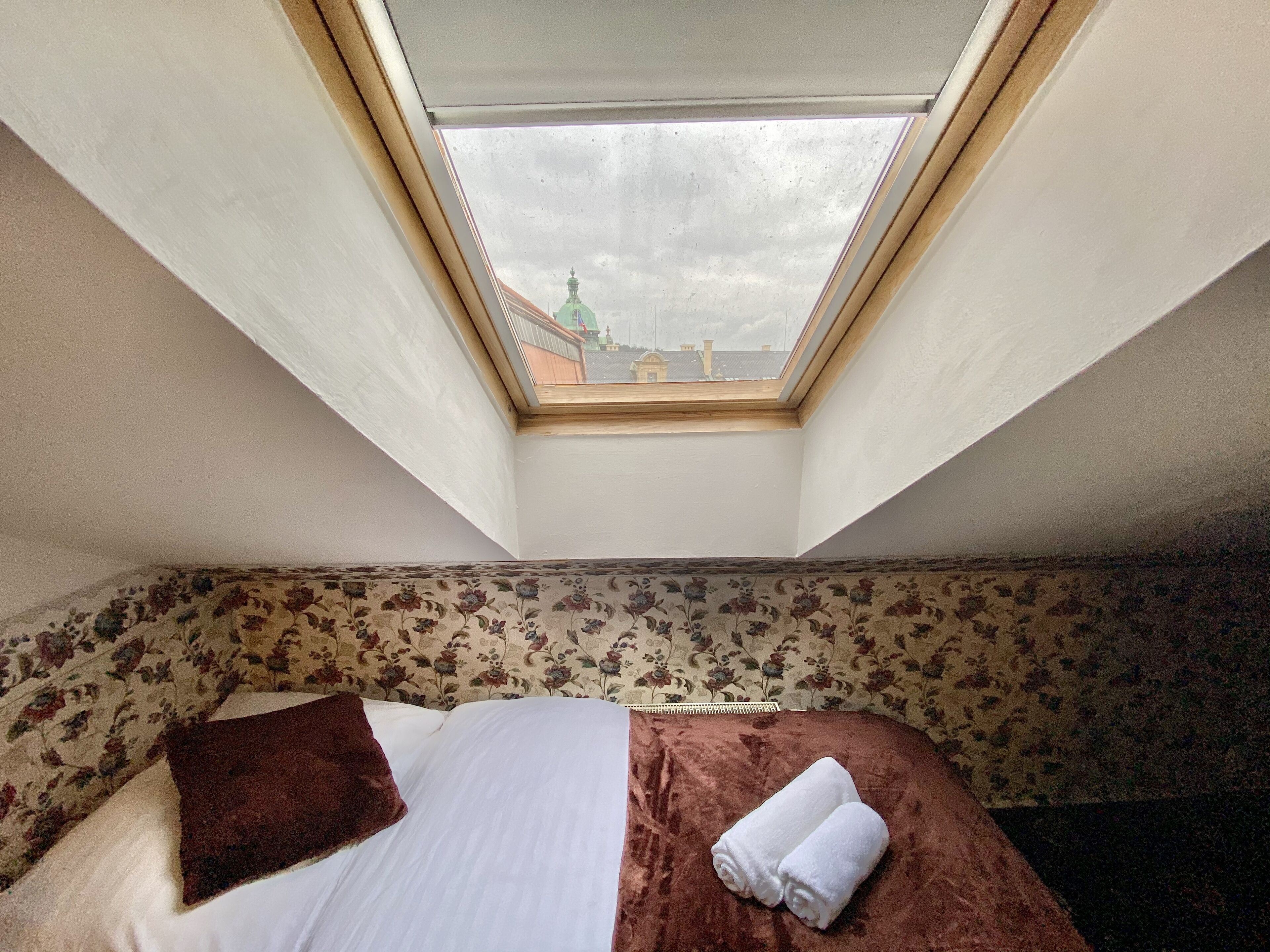 economy twin room | in-room safe, desk, blackout curtains, soundproofing