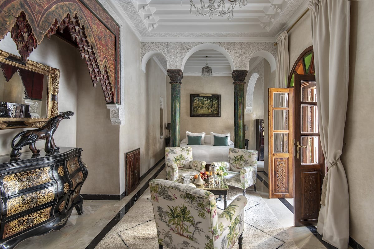 Suite | Luxe beddengoed, donzen dekbedden, een minibar, een kluis op de kamer