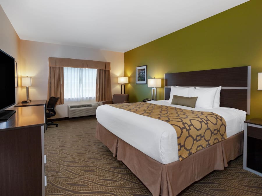 In-room safe, desk, iron/ironing board, free cribs/infant beds