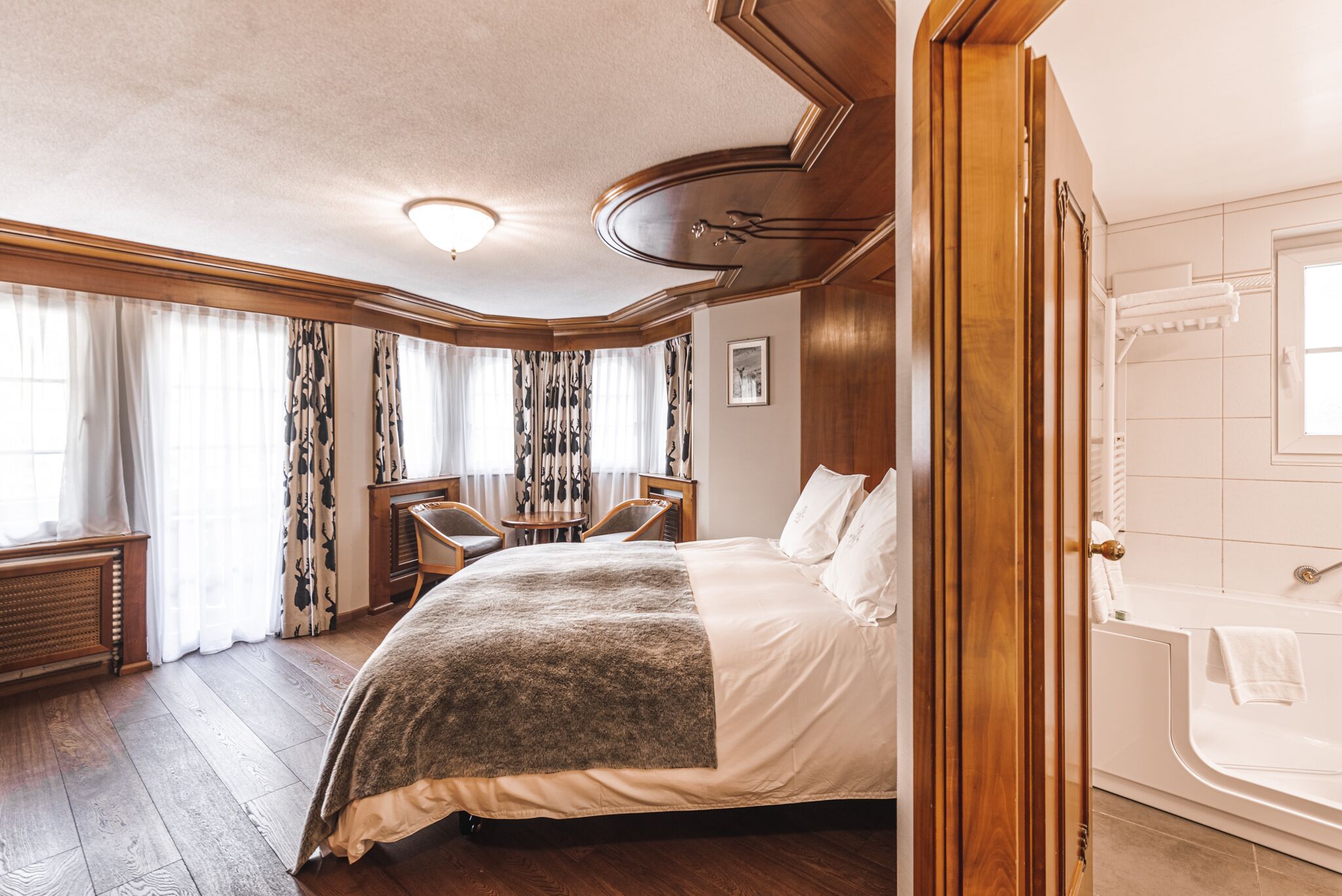 deluxe double or twin room | premium bedding, down duvets, pillow-top beds, minibar