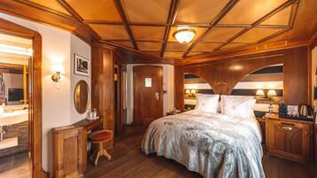 Exclusive Double or Twin Room | 1 bedroom, premium bedding, down duvets, pillow-top beds