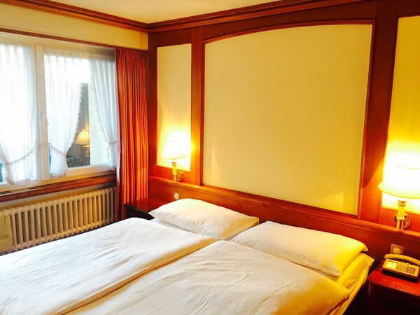 Hotel Antares - Zermatt
