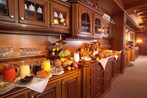 Daily local cuisine breakfast (CHF 25 per person)