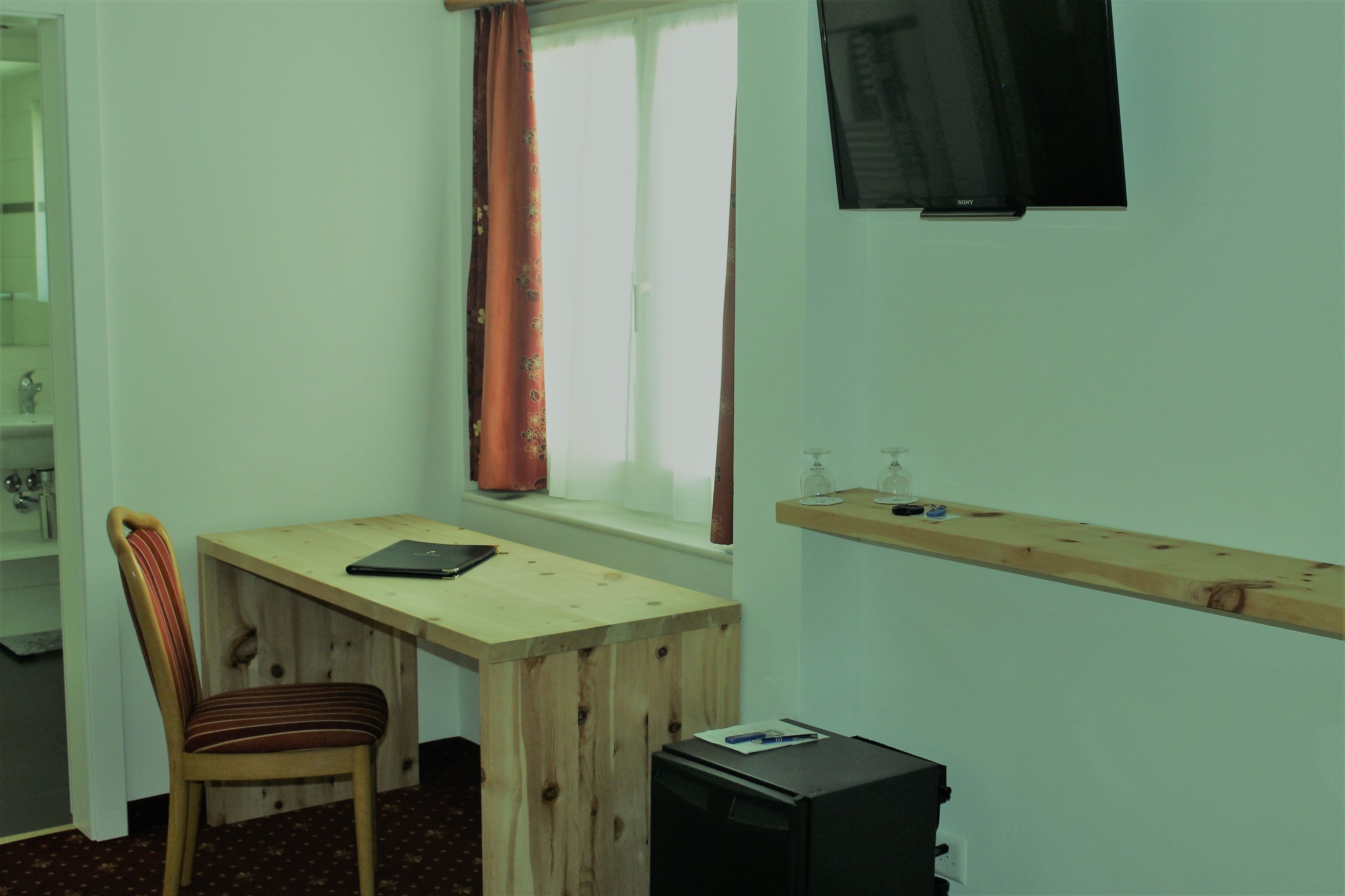 double room (north) | 1 bedroom, minibar, in-room safe, desk