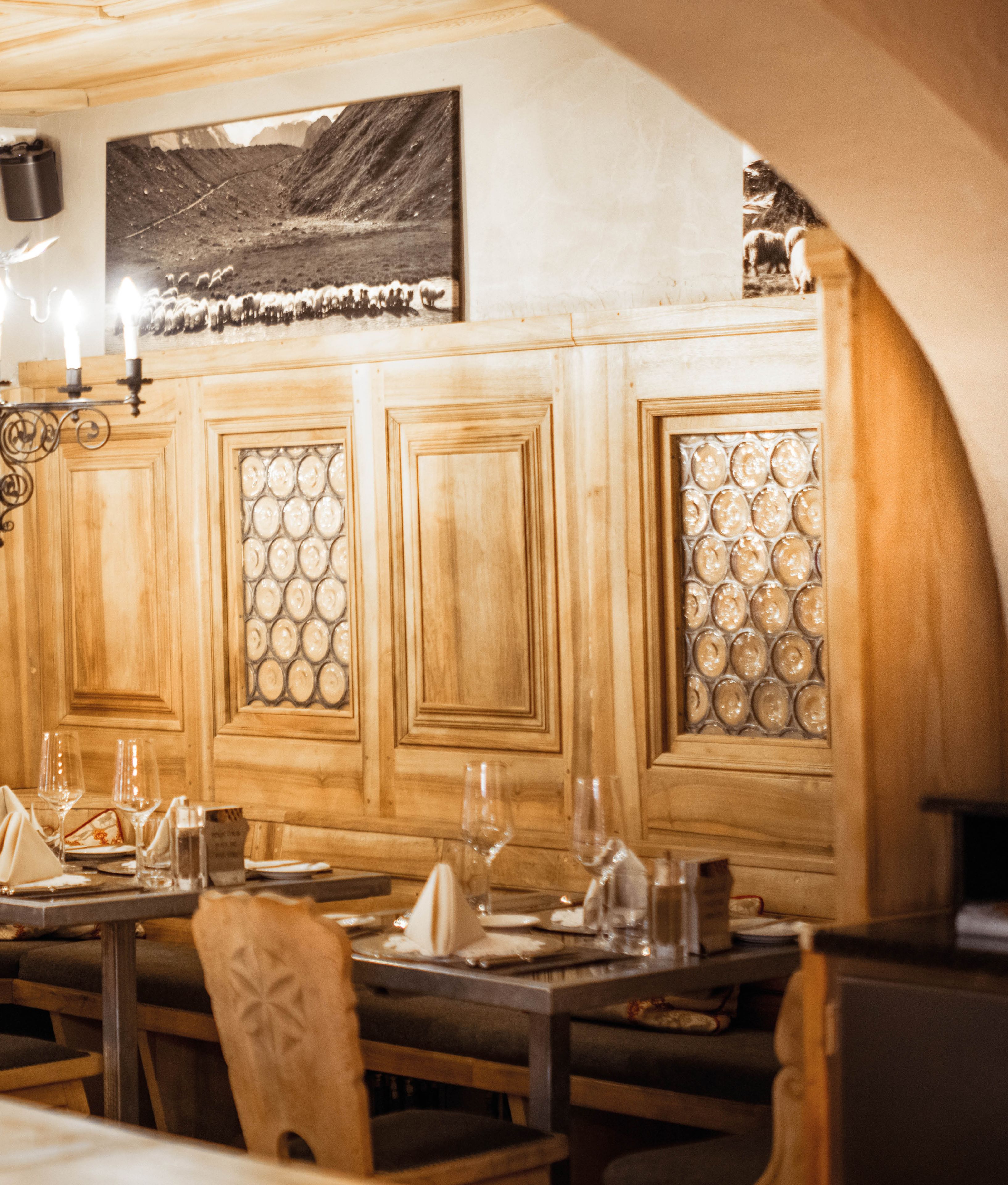 2 间餐厅，供应早餐