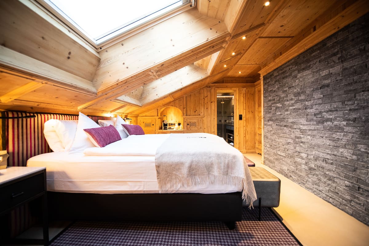 family suite | 1 bedroom, premium bedding, free minibar, in-room safe