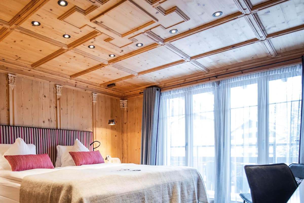 matterhorn double room | 1 bedroom, premium bedding, free minibar, in-room safe