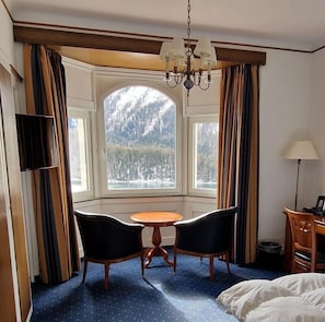 Superior Double Room, Lake View | Living area | TV