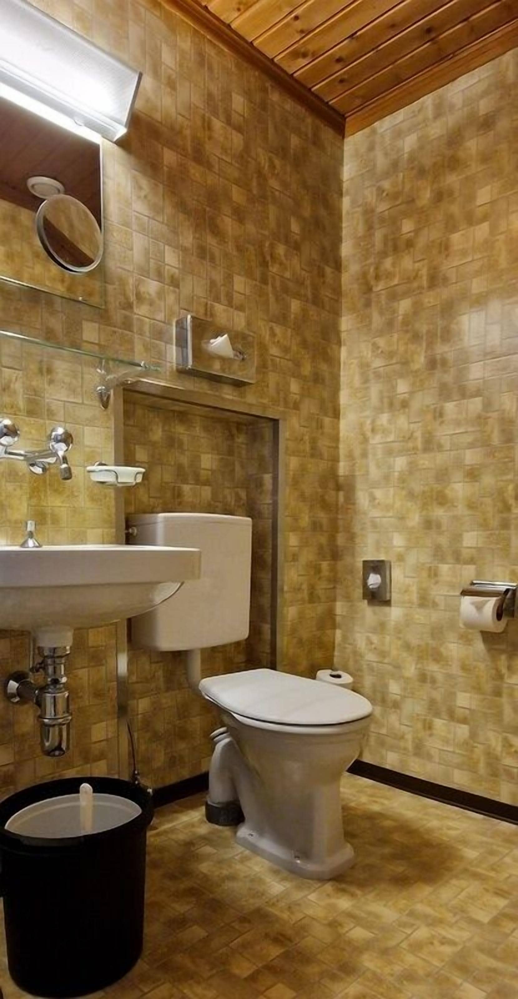 double room (small) | bathroom | hair dryer, towels