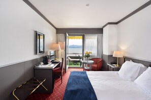 Articles de minibar gratuits, coffre-fort, bureau