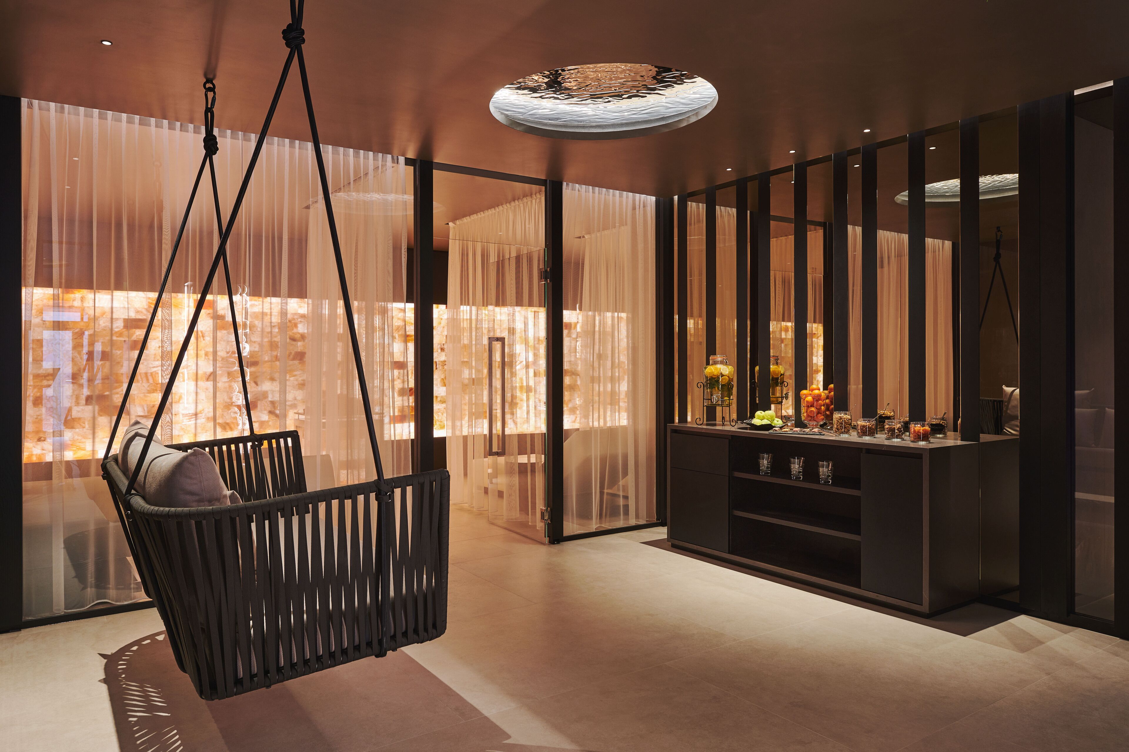 sauna, body treatments, hot stone massages, sports massages, body scrubs