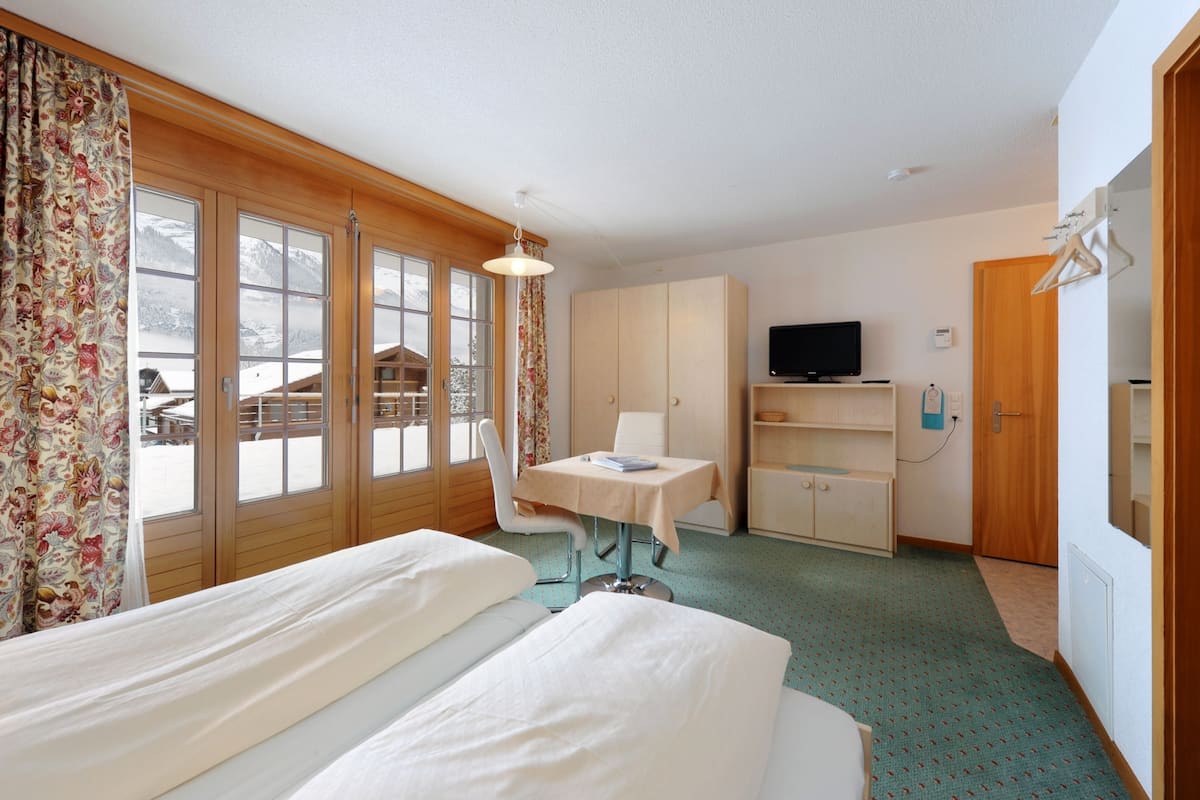 1 bedroom, minibar, in-room safe, individually decorated