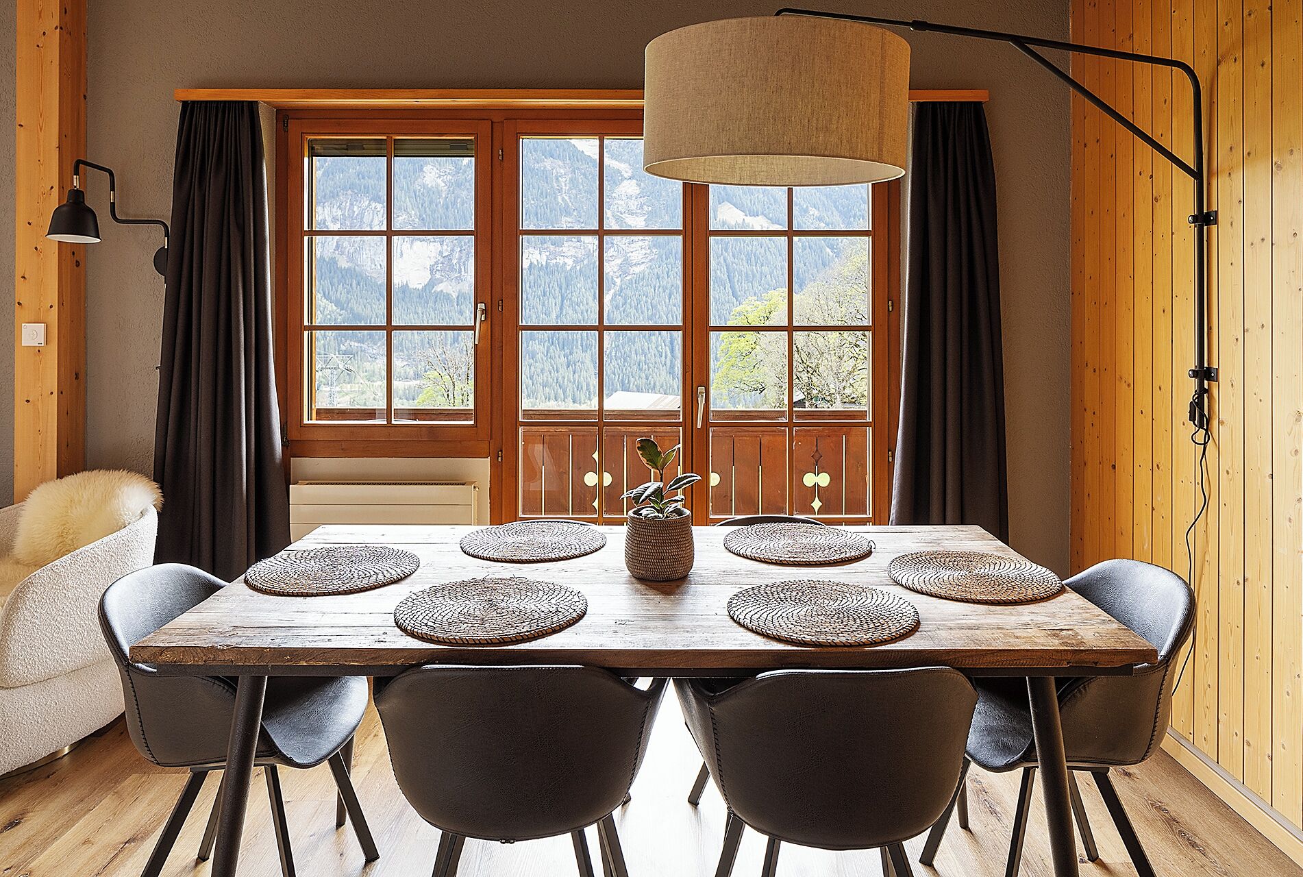 comfort apartment, 2 bedrooms, balcony, mountain view | in-room dining