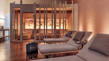 Sauna, Whirlpool, Dampfbad, Massageanwendungen