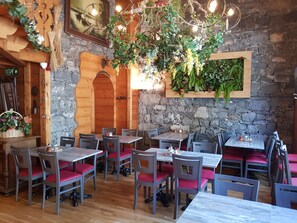 Breakfast area - Hotel De Geneve (Geneva)