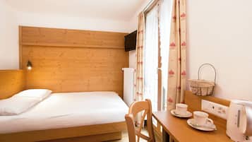 Kamar Single Comfort | Selimut bulu angsa, brankas, meja kerja, dan kedap suara