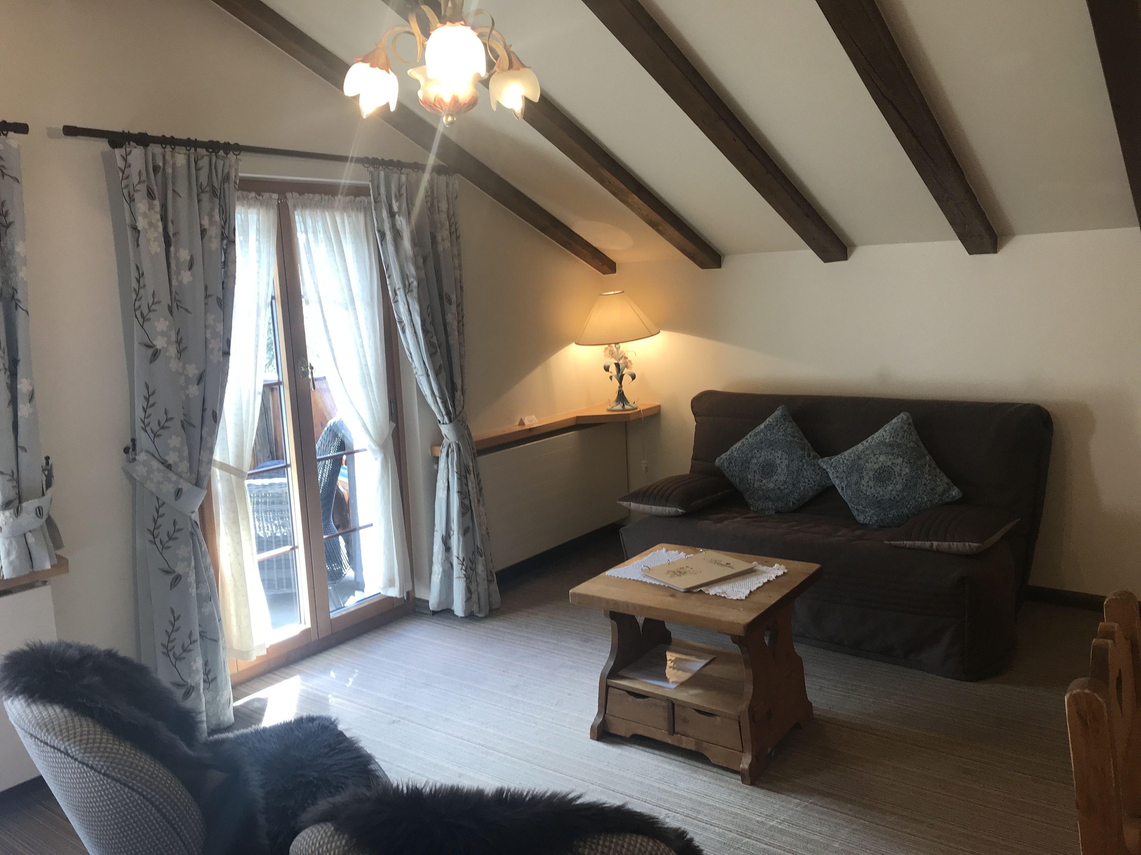 junior suite | 1 bedroom, down duvets, in-room safe, desk