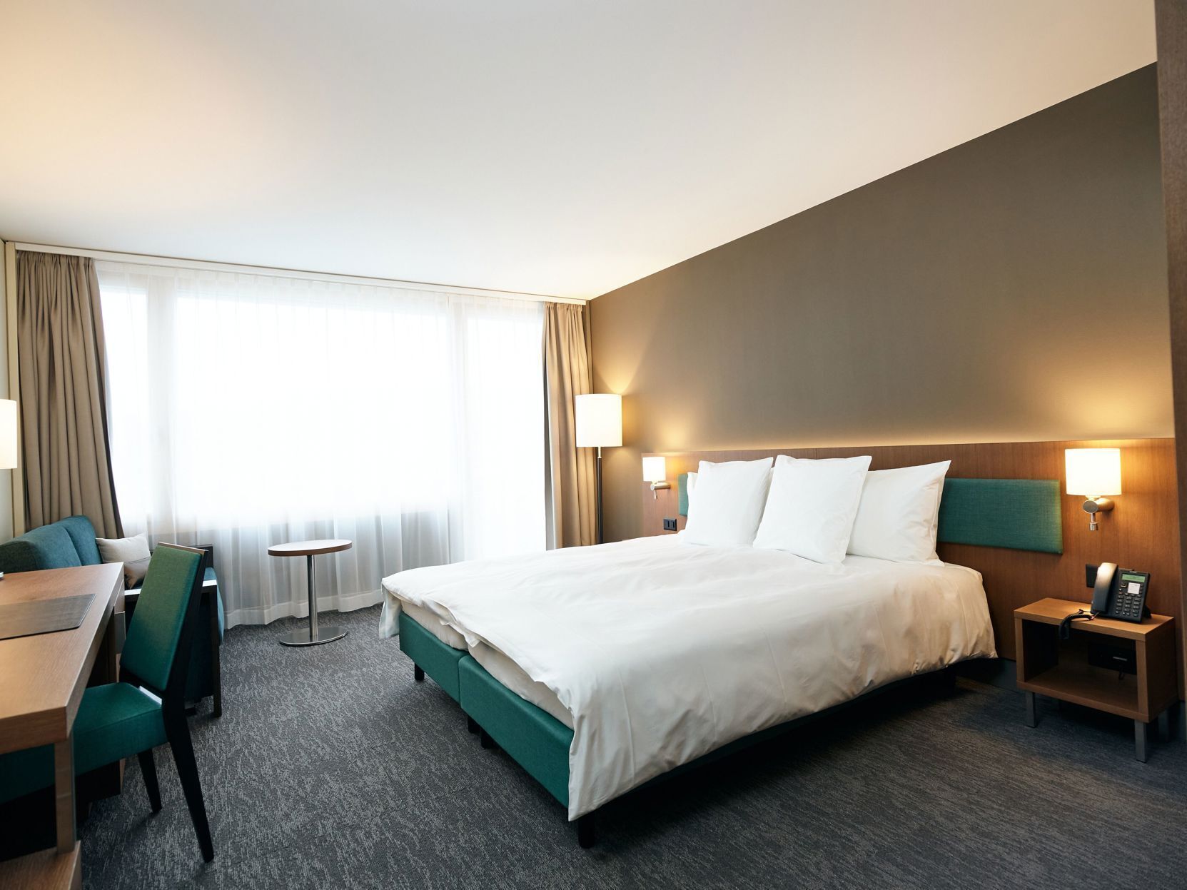 Premium bedding, free minibar, in-room safe, desk