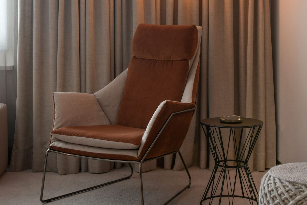 egyptian cotton sheets, premium bedding, tempur-pedic beds, minibar