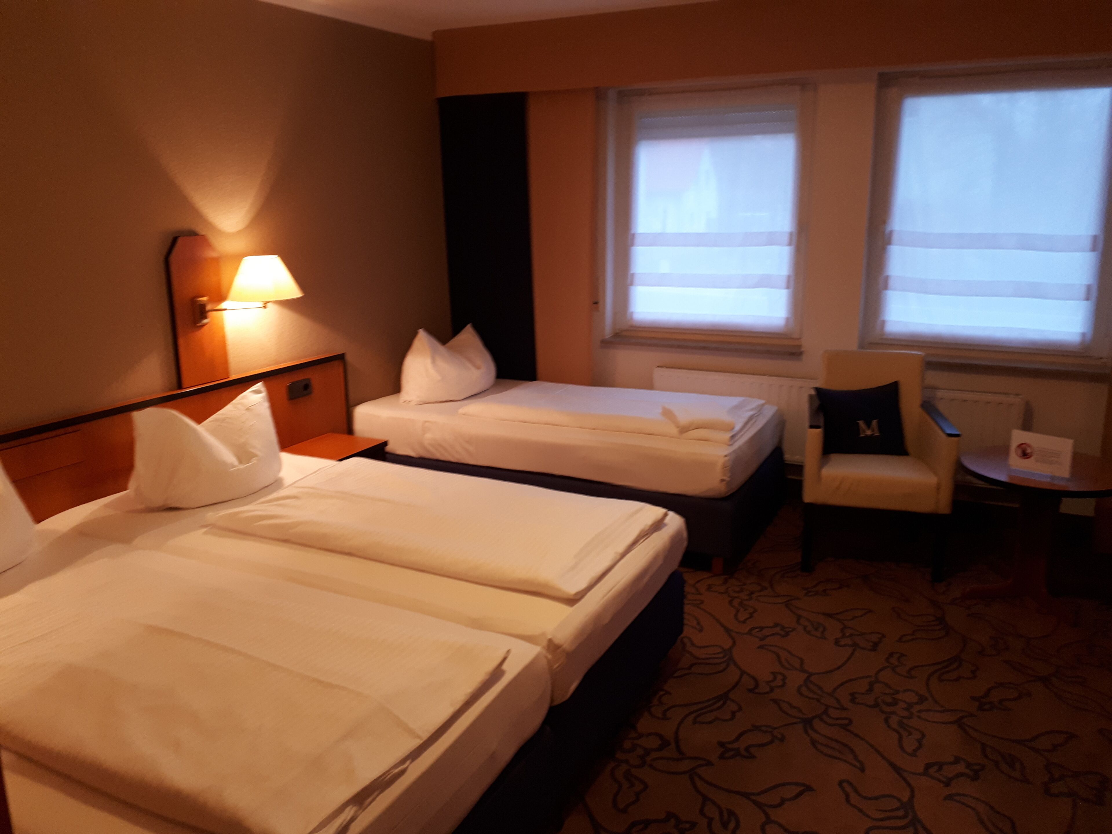 ห้องสแตนดาร์ดทริปเปิล | อินเทอร์เน ็ตความเร็วสูง