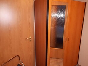 Standard Double Room, Accessible, Courtyard View | Internet - Hotel Markkleeberger Hof  (Markkleeberg)