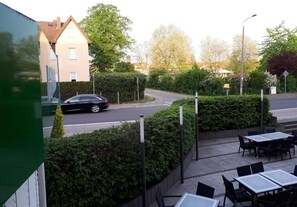 ห้องสแตนดาร์ดดับเบิล | รับประทานอาหารกลางแจ้ง