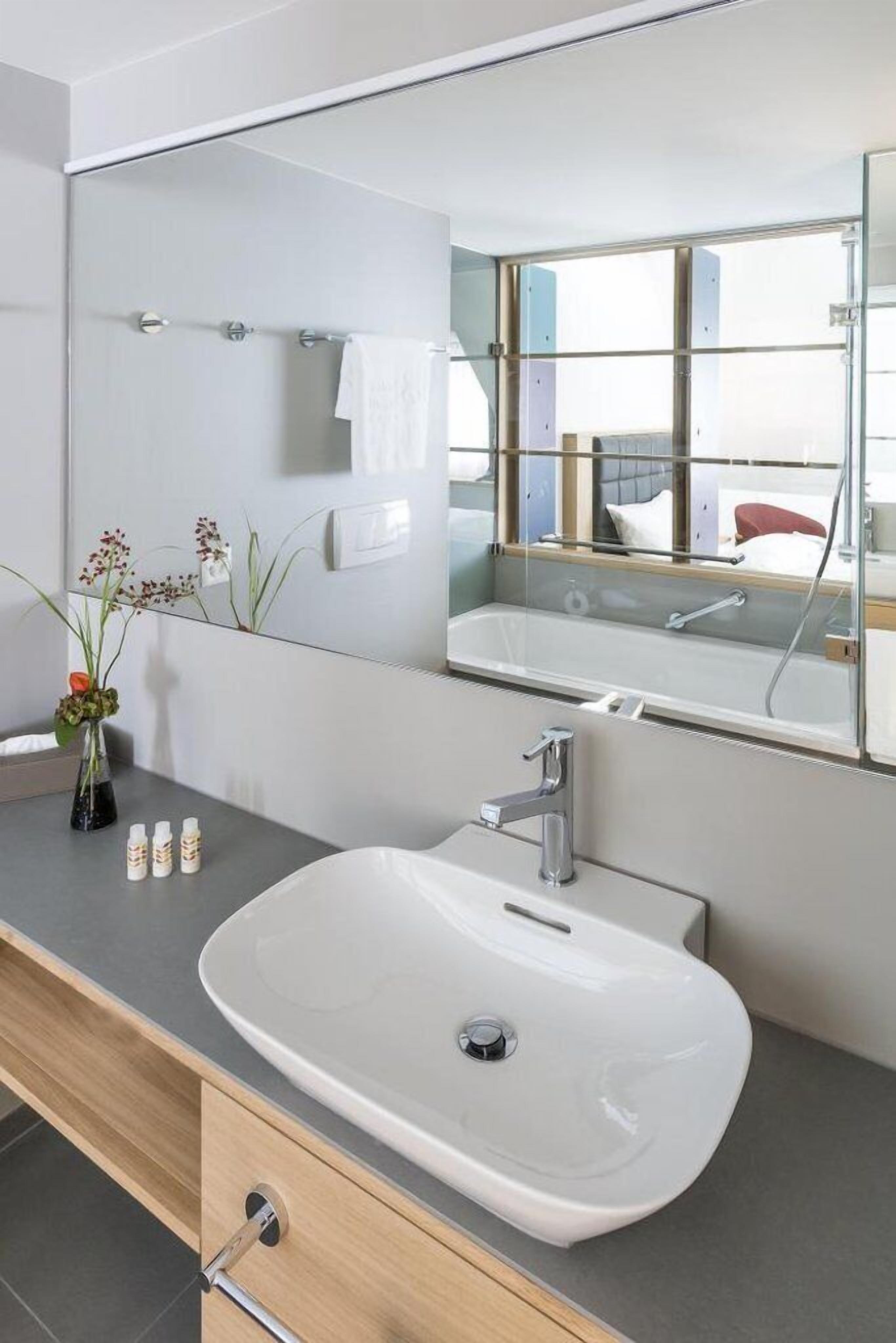 Photo - Royal Hotel - Urban Living