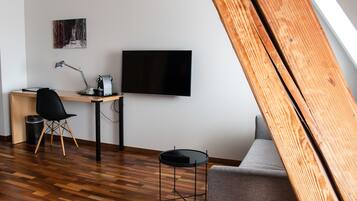 Executive Double Room | In-room safe, individually decorated, individually furnished, desk