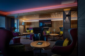 Bar (on property) - Sunstar Hotel Lenzerheide (Vaz-Obervaz)