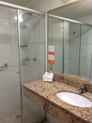 Shower, rainfall showerhead, free toiletries, hair dryer