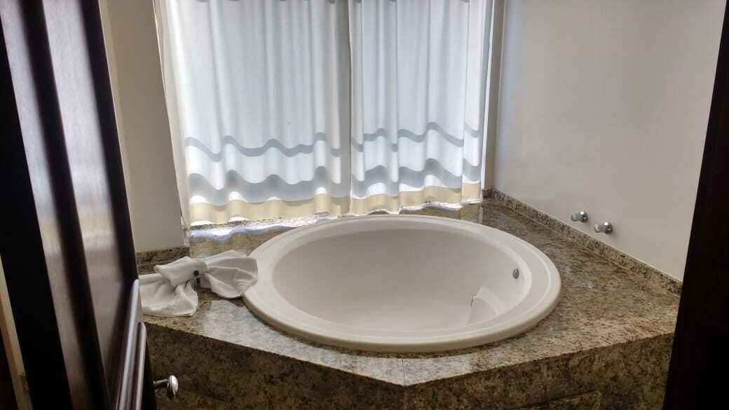 luxury suite, city view | bathroom | shower, free toiletries, hair dryer, bidet