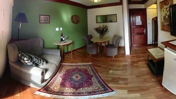 Suíte presidencial | Área de estar | TV de tela plana