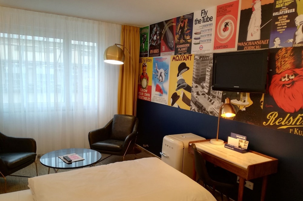 Hotel Empire