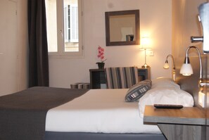 Standard Double Room | In-room safe, desk, blackout drapes, iron/ironing board