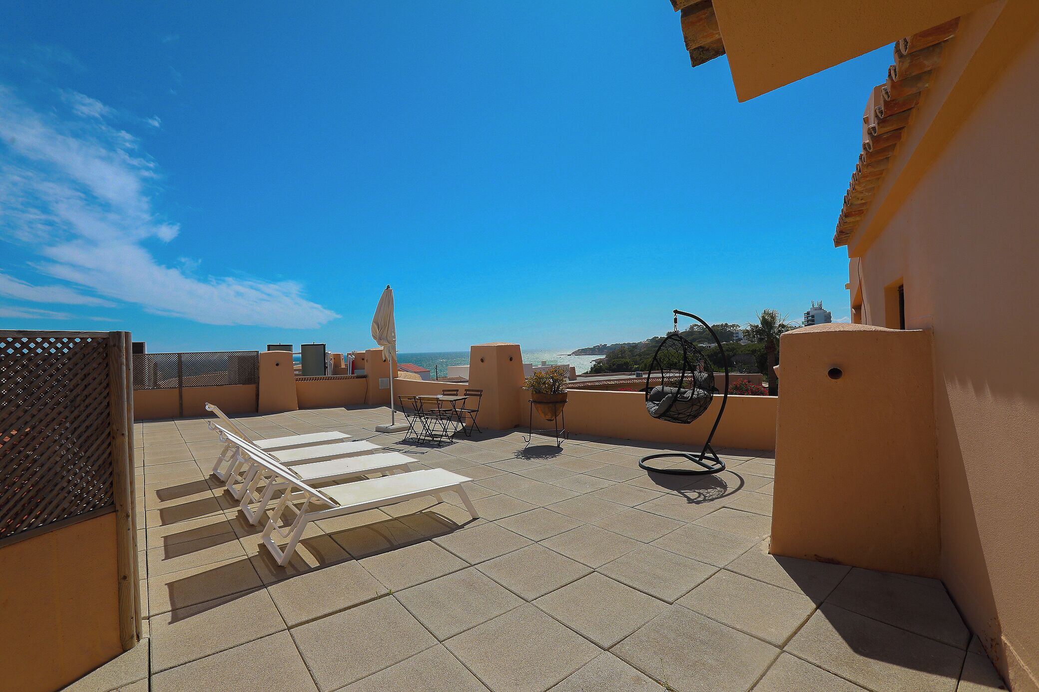 Apartamento Deluxe, 2 habitaciones, vistas al mar | Balcón