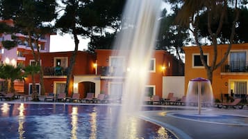 Indoor pool, outdoor pool, pool umbrellas, sun loungers