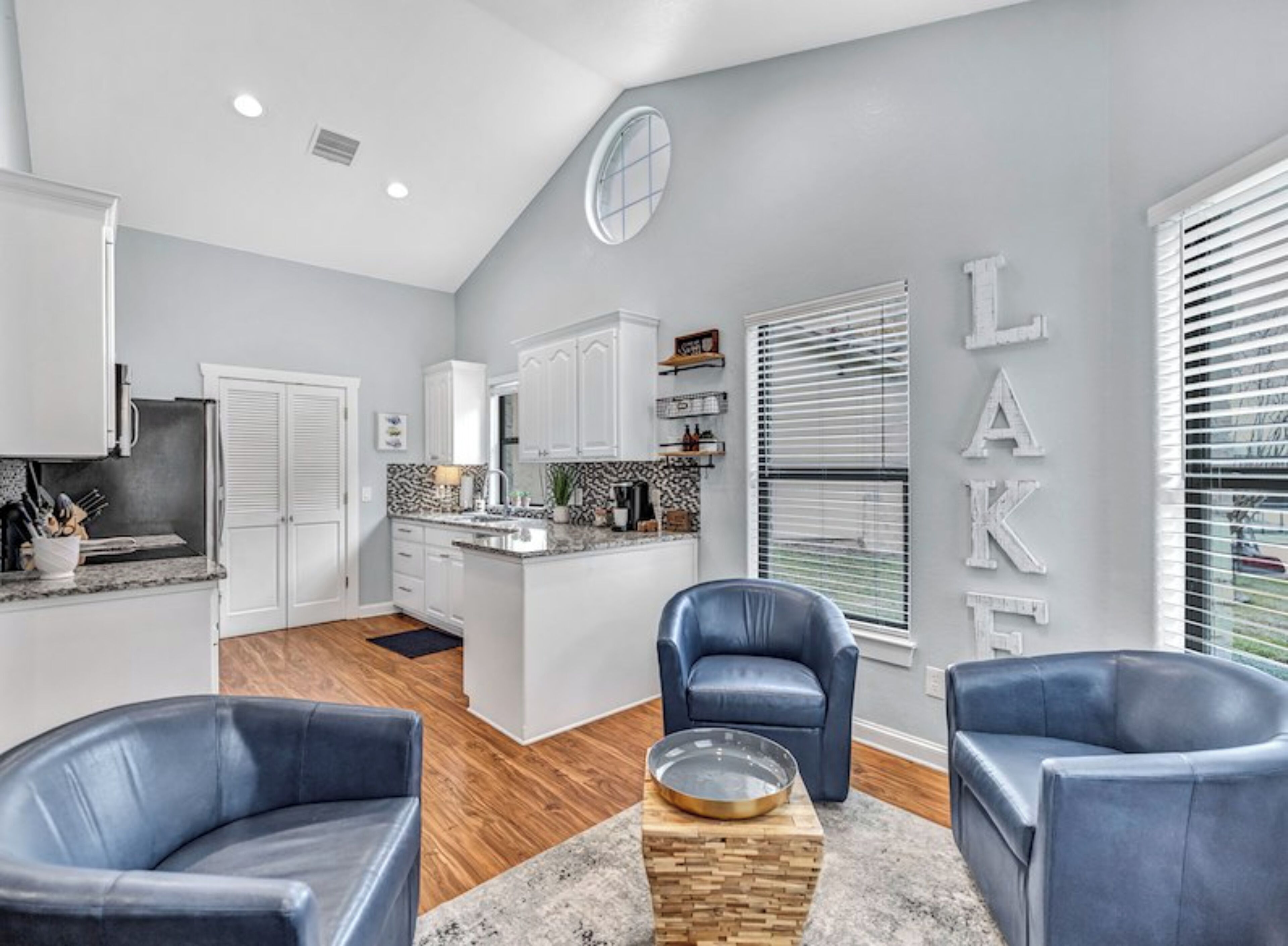 客房, 多張床 | 高級寢具、舒適加層、客房內保險箱、書桌