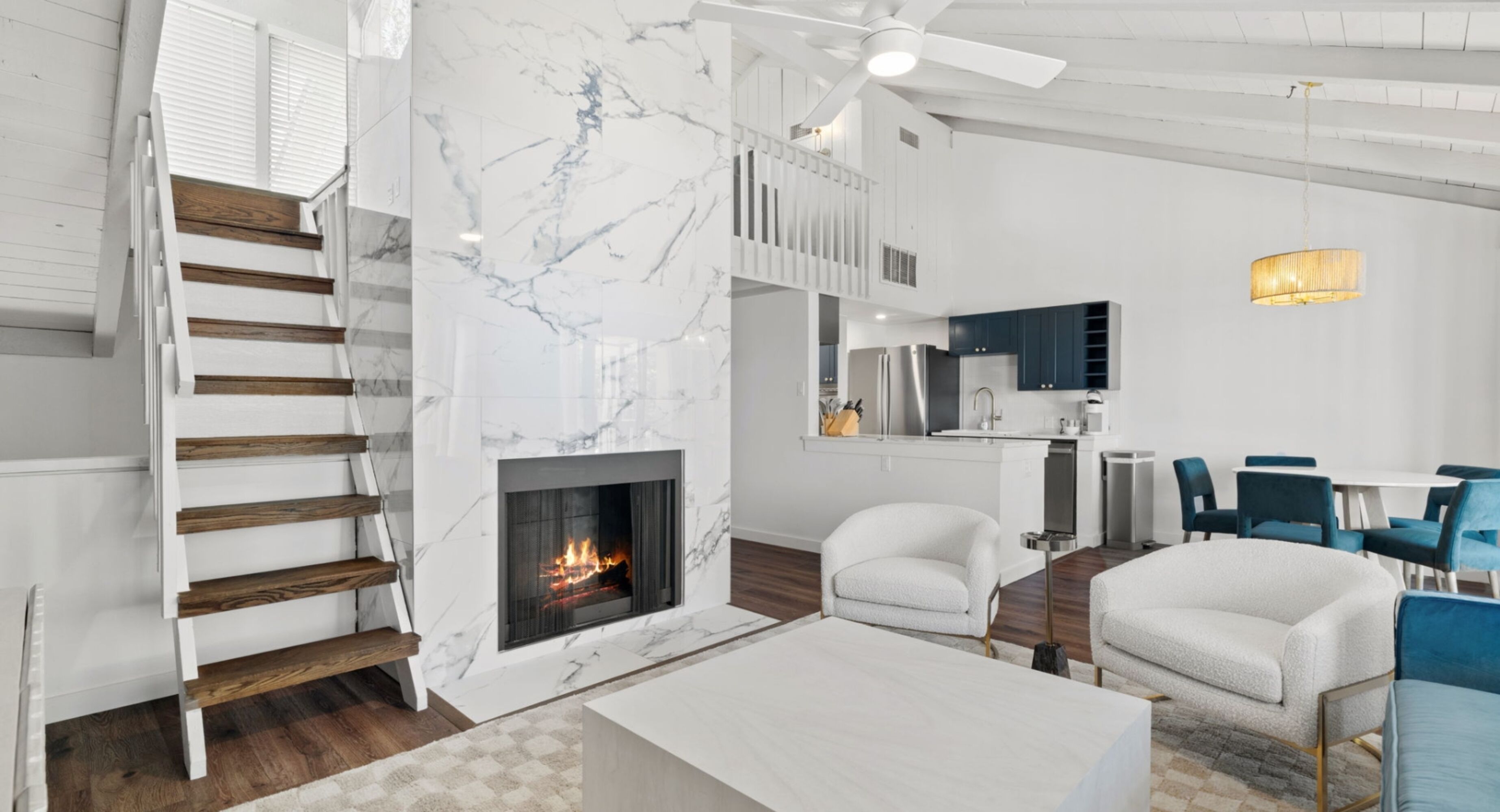 客房 | 高級寢具、特厚豪華床墊、房內夾萬、書桌