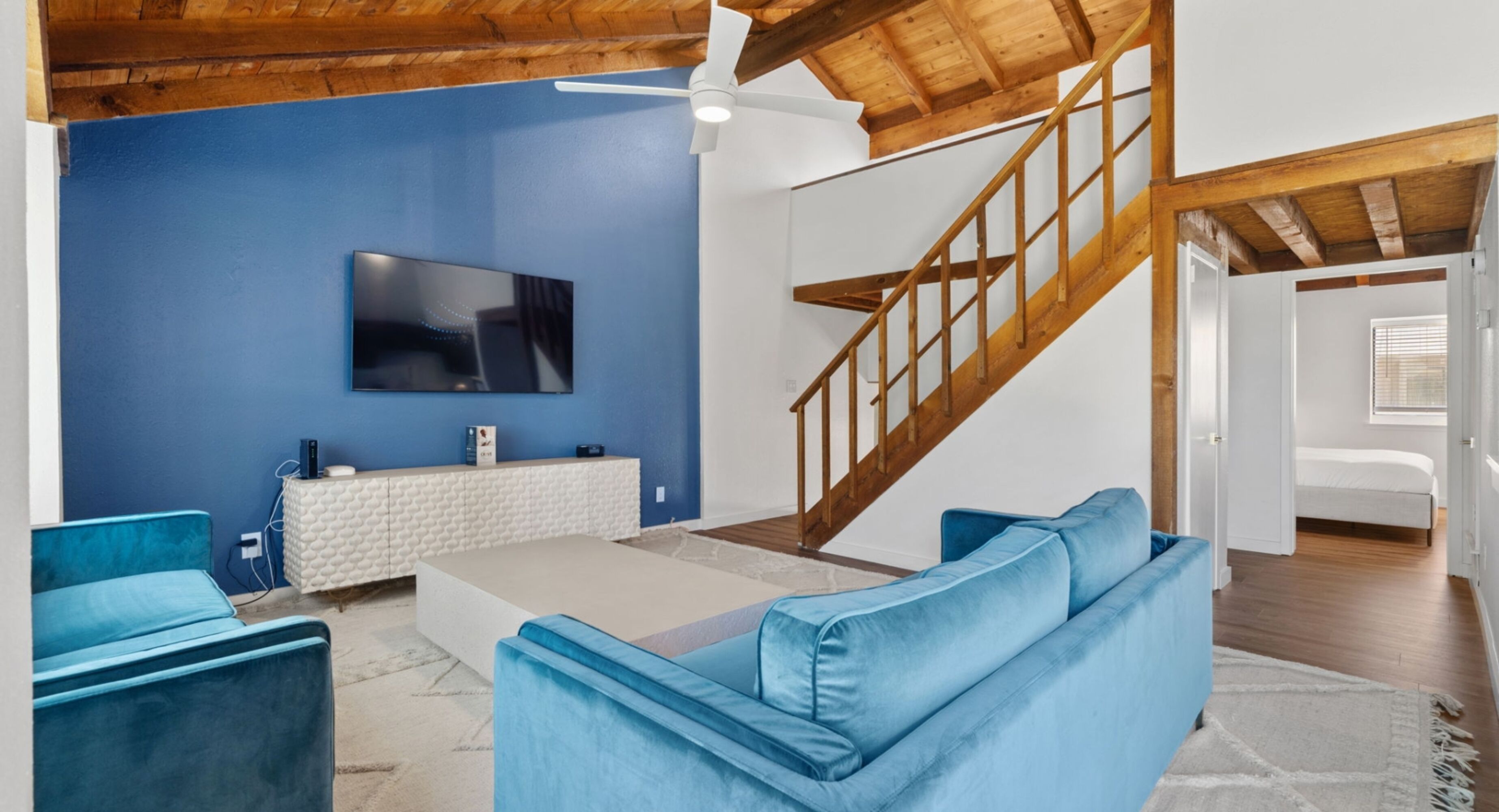 客房 | 高級寢具、特厚豪華床墊、房內夾萬、書桌