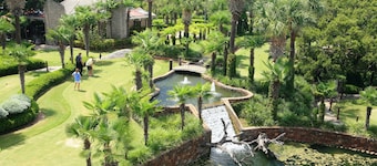 Horseshoe Bay Resort