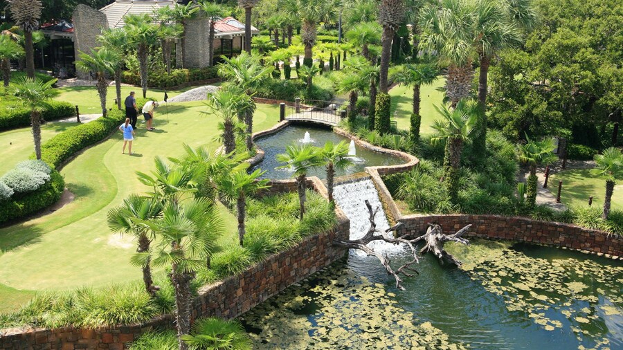 Horseshoe Bay Resort