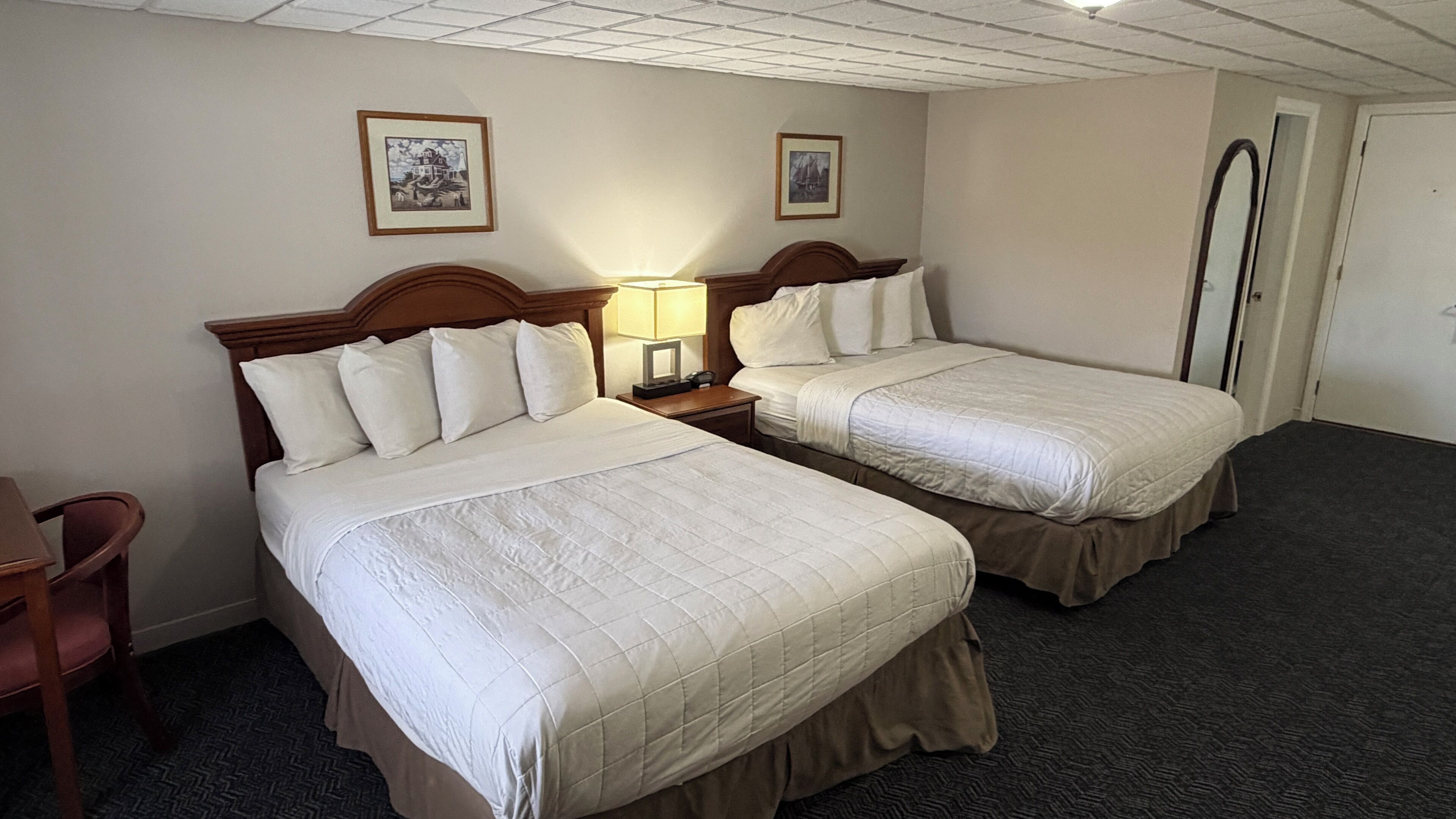 Ropa de cama de alta calidad y escritorio 