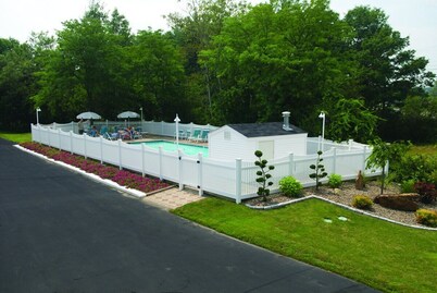 Coachman Inn