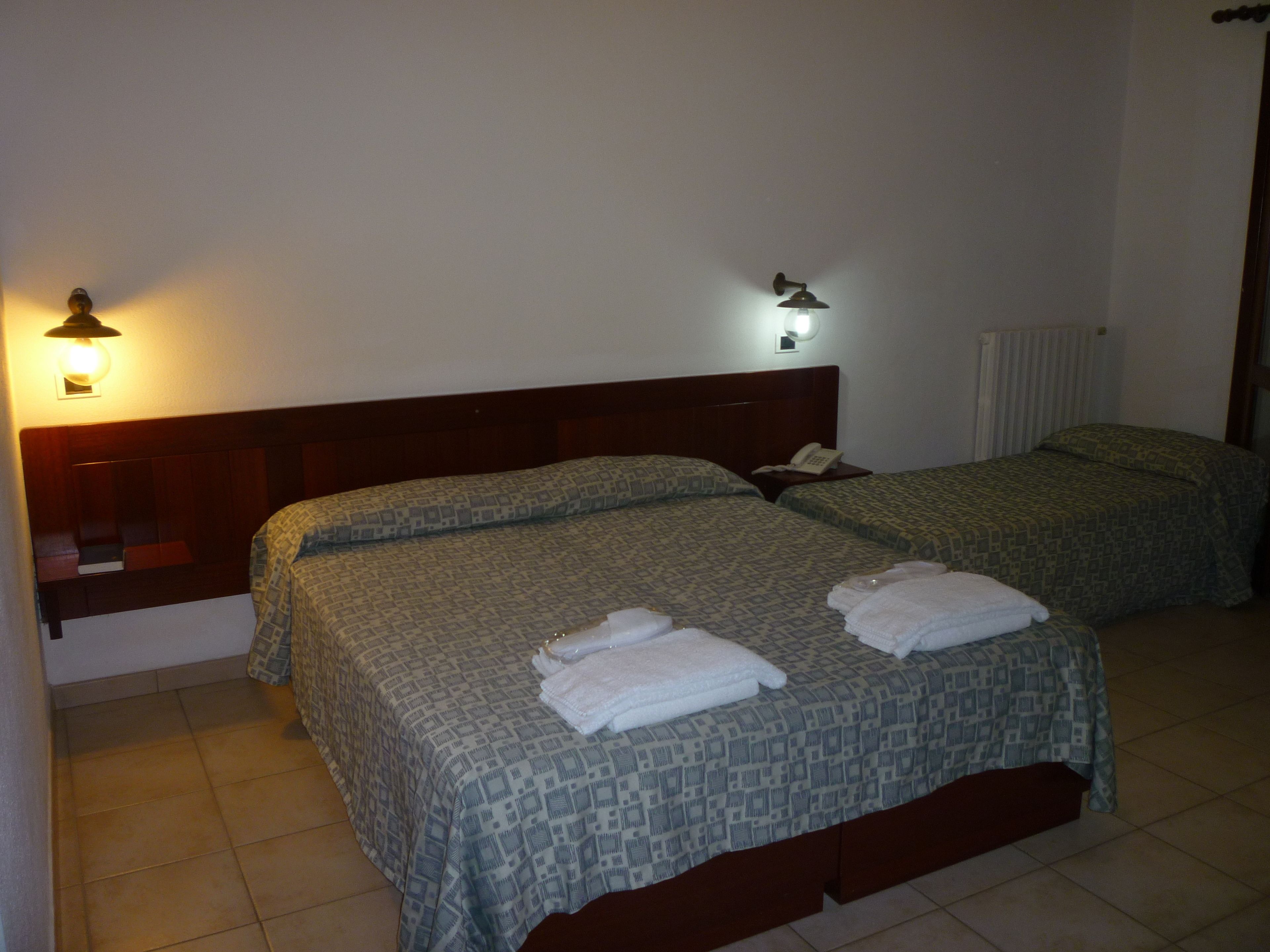 double or twin room, ground floor | memory-foam beds, desk, blackout curtains, soundproofing