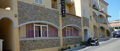 Façade de l’hébergement