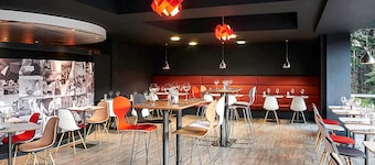 ibis Swansea