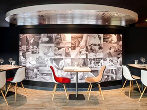 Restaurant - ibis Swansea (Swansea)