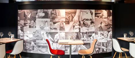 Lunch and dinner served